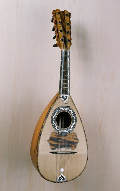 Neapolitanische Mandoline, Musikinstrument gebaut in der Werkstatt des Geigenbauers Pasquale Scala in Praiano, Kampanien, Italien, 20. Jahrhundert von Unbekannt Unbekannt