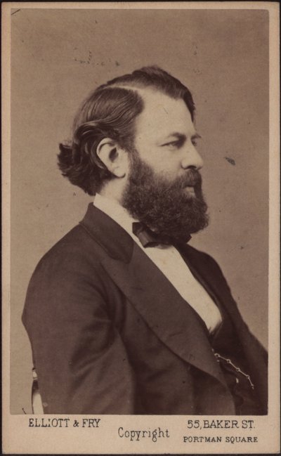 Porträt des Geigers und Komponisten Joseph Joachim 1831-1907, ca. 1875 von London . Photo studio Elliott and