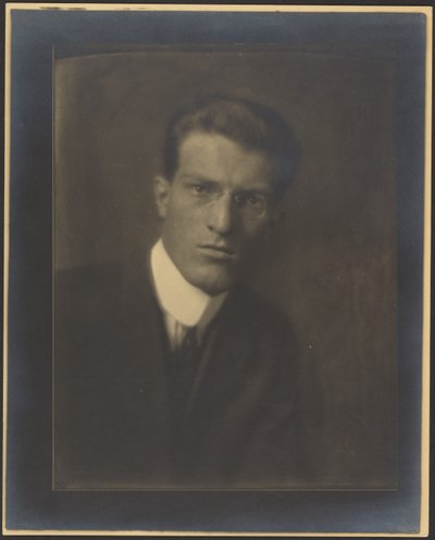 Porträt eines Mannes mit hohem Kragen von Louis Fleckenstein
