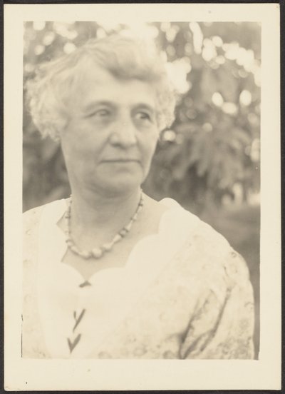 Porträt einer Frau von Louis Fleckenstein