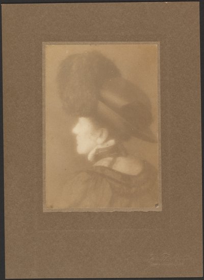 Porträt einer Frau von hinten von Louis Fleckenstein