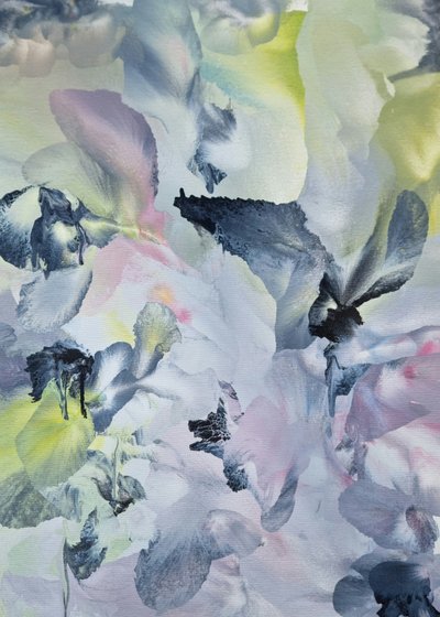 Träumerische Pastellblüte von Maira Ribena