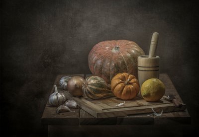 Rustikales Herbsternte-Stillleben von Margareth Perfoncio