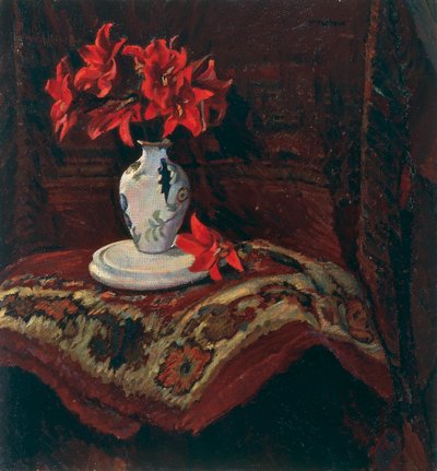 Teppich und Vase mit roten Lilien von Mario Puccini