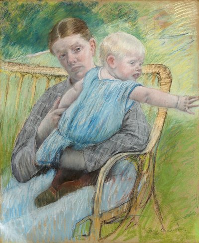 Mathilde hält ein Baby, das nach rechts greift von Mary Cassatt