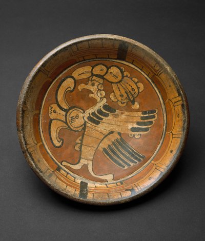 Dreibeinplatte mit übernatürlichem Vogel, 550-800 n. Chr. von Mayan Mayan