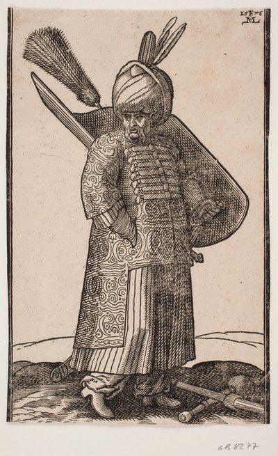 Stehender dickbäuchiger Soldat, mit rechter Hand in der Tasche, nach rechts gewandt; zwei Federn im Turban; Schwert an der linken Seite, Schild mit Federbusch am linken Arm; vor ihm auf dem Boden liegen Keule und Lanze über Kreuz von Melchior Lorck