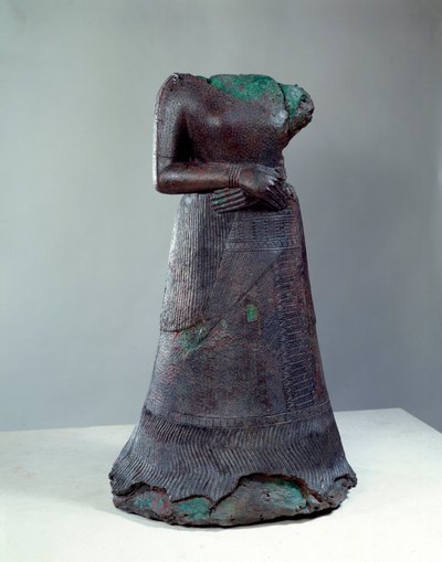 Elamische Zivilisation: Bronzestatue der Königin Napir Asu mit elamitischer Inschrift. 1250 v. Chr. Aus Susa, Iran von Middle Elamite Period