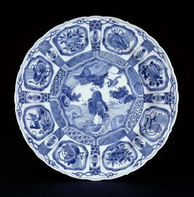 Blau-weiße Kraak-Platte mit Li Tiegvai, der das Meer auf einem Doppelkürbis überquert, Wanli-Periode, 1594-1610 (Porzellan) von Ming Dynasty Chinese School