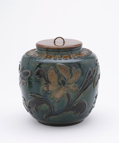 Polychrome Krug mit Lackdeckel von Ming Dynasty Chinese School