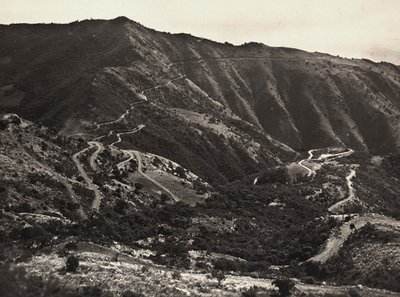 Die Straße auf den Massaua-Asmara-Hügeln, 09/05/1936 von Modestino Baldinetti