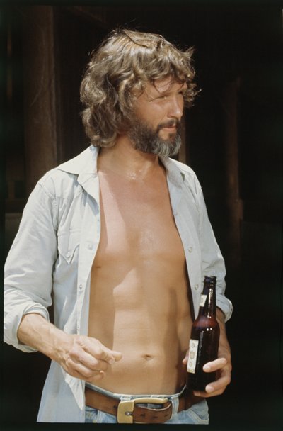 Kris Kristofferson mit Bier von Orlando Suero