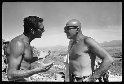 Sydney Pollack und Telly Savalas am Set von 