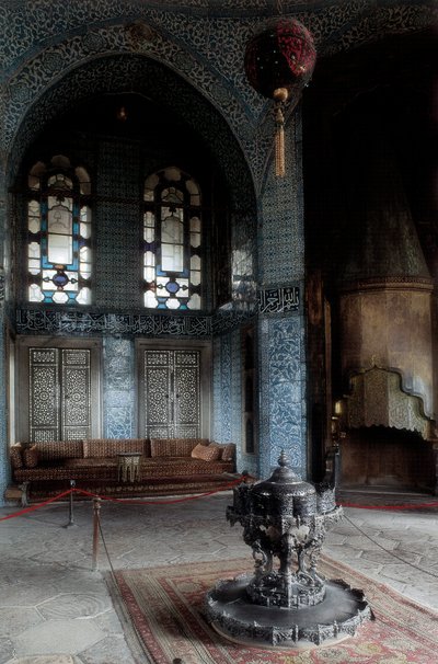Architektur, Osmanische Kunst: Topkapi-Palast (Topkapi Saray) Haupt- und offizielle Residenz des osmanischen Sultans von 1465 bis 1853. Palast erbaut zwischen 1475-1478. Türkei, Istanbul. von Ottoman School