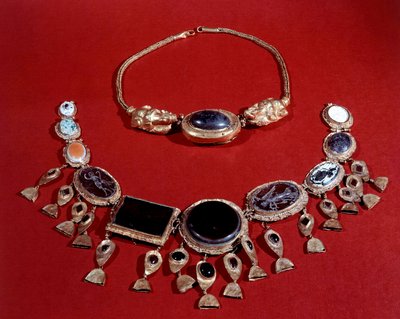 Persische Kunst: zwei goldene Halsketten, Partherzeit, 3. Jahrhundert n. Chr. von Persian