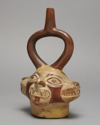 Steigbügelgefäß in Form eines mehrköpfigen Katzenwesens, 250-500 n. Chr. von Peruvian School