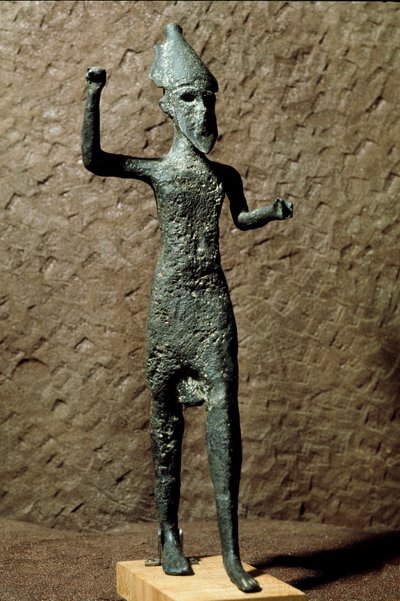 Phönizien: Figur eines Gottes aus Bronze. Fund im Meer bei Selinunte, Sizilien. 14.-13. Jahrhundert v. Chr. Palermo, Museo Archeologico Nazionale von Phoenician