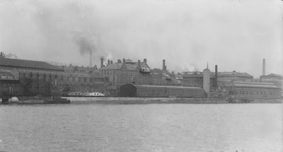 Ansicht der Maschinenfabrik und Hauptverwaltung, Elswick Works, Newcastle upon Tyne von Photographer English