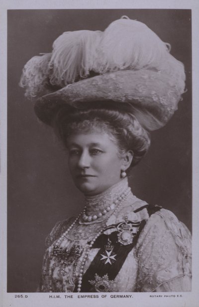 Augusta Victoria von Schleswig-Holstein, Kaiserin von Deutschland und Ehefrau von Wilhelm II. von Photographer German