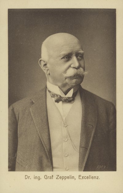 Graf Ferdinand von Zeppelin, deutscher Luftschiffkonstrukteur von Photographer German