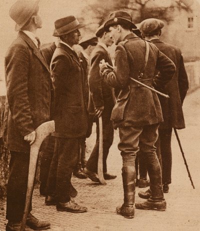 Sinn Fein Offizier und Rekruten, Irland von Photographer Irish