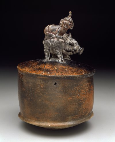 Gedeckter Schüssel mit einem Mann, der ein Pekari reitet, 250-550 von Pre Columbian Pre Columbian