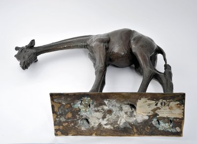 Große Giraffe mit gesenktem Kopf von Rembrandt Bugatti