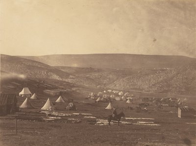 Kavallerielager, Balaklawa, Blick auf das Plateau von Sewastopol von Roger Fenton