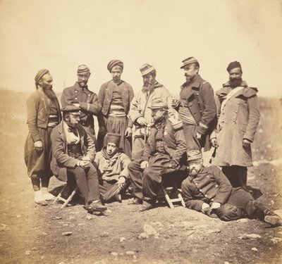 General Cisse & Offiziere & Soldaten der Division von General Bosquet von Roger Fenton