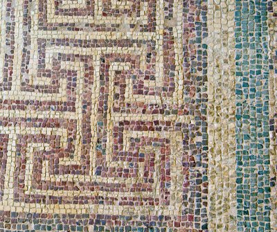 Detail der geometrischen Fliesenarbeit, Haus des Theseus, Paphos, Zypern von Roman
