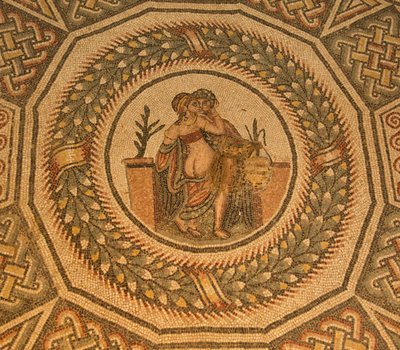 Erotisches Bodenmosaik, Villa Romana del Casale, Piazza Armerina, Sizilien, Italien von Roman
