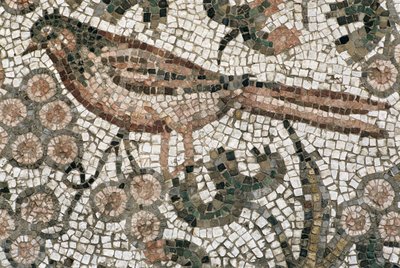 Bodenpflaster mit Darstellung eines Vogels, 4. Jahrhundert n. Chr. von Roman