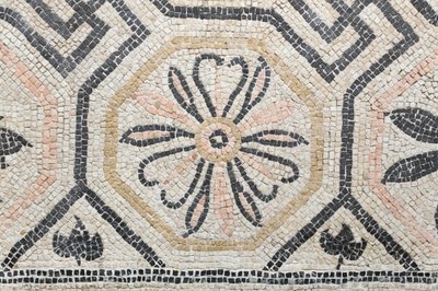 Geometrisches Muster aus der Via San Rocchino Domus, 2. Jahrhundert n. Chr. von Roman