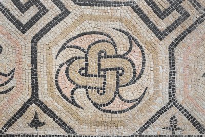 Geometrisches Muster aus der Via San Rocchino Domus, 2. Jahrhundert n. Chr. von Roman