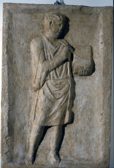 Niedriges römisches Relief aus dem 3. Jahrhundert n. Chr. Ein Schriftsteller von Roman