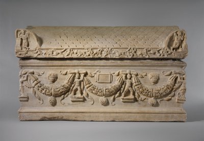 Marmorsarkophag mit Girlanden, ca. 200-225 n. Chr. von Roman