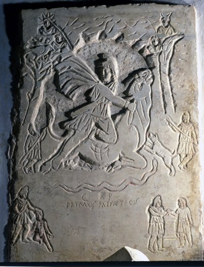 Relief, das die iranische Gottheit Mithra (oder Mitra) zeigt, wie sie den Stier schlachtet, ein mit ihr verbundenes Tier. 4. Jahrhundert. Palazzo dei Conservatori, Rom. von Roman
