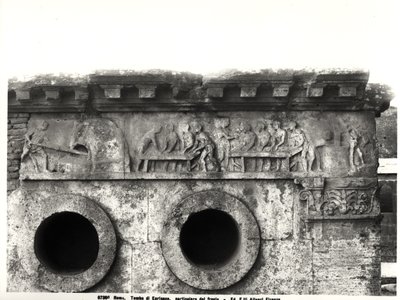 Relief vom Fries, der den Prozess der Brotherstellung darstellt, ca. 30 v. Chr. (Detail) von Roman