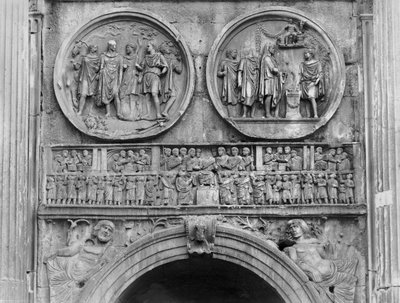Reliefskulptur von der Nordseite des Konstantinsbogens, 315 n. Chr. von Roman