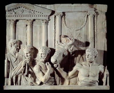 Römische antike Kunst: Fragment eines architektonischen Reliefs: Vorbereitung eines Opfers. Marmorskulptur, aus Rom von Roman