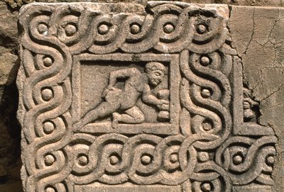 Architektonisches Fragment mit geschnitzter Dekoration, Detail, Hochimperiale Periode (27 v. Chr.-395 n. Chr.) von Roman Imperial Period