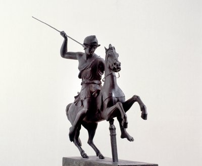 Amazone zu Pferd (Bronzeskulptur nach einem griechischen Original aus dem 3. Jahrhundert v. Chr.) von Roman Roman