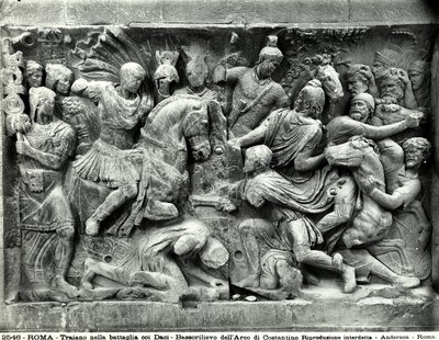 Detail des großen Trajan-Frieses im Konstantinsbogen, Römisches Forum von Roman Roman