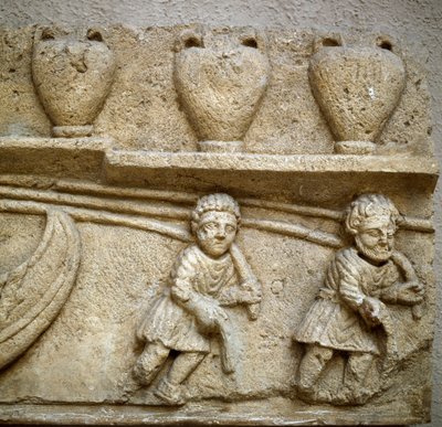 Römische Kunst: Das Schleppen eines mit Fässern beladenen Bootes (Detail) von Roman Roman