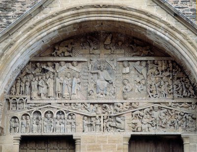 Ansicht des Tympanons des Jüngsten Gerichts, Christus zwischen Paradies und Hölle (Skulptur) von Romanesque