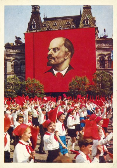 Maiparade auf dem Roten Platz, Moskau von Russian Photographer