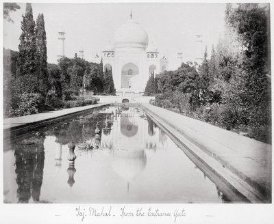Taj Mahal, vom Eingangstor von Samuel Bourne