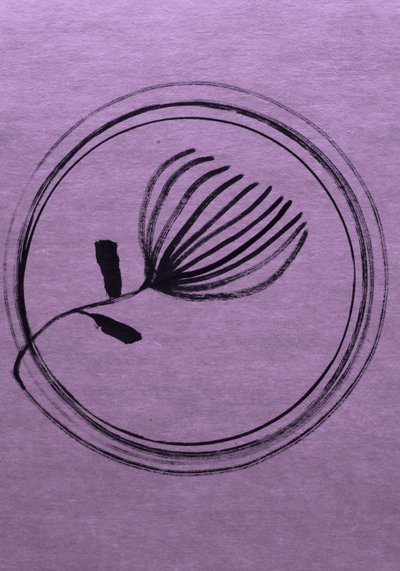Minimaler violetter Blumenkreis von Santhosh ch