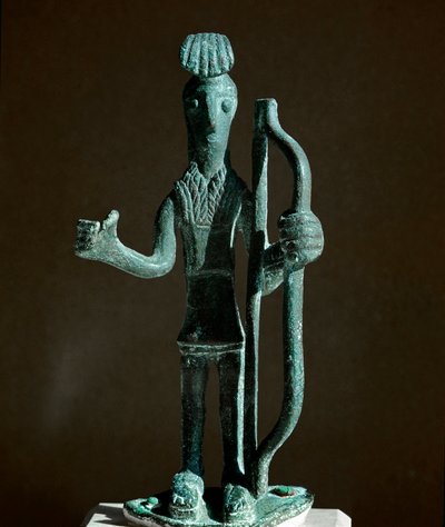 Nuragische Kultur (Nuraghen) Sardinien: Statuette eines Kriegers, der einen Bogen spannt (Speer fehlt) in Bronze. 8.-7. Jahrhundert v. Chr. von Sardinia Nuragic Civilization