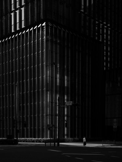 Städtisches Licht und Schatten von Satoshi Hata